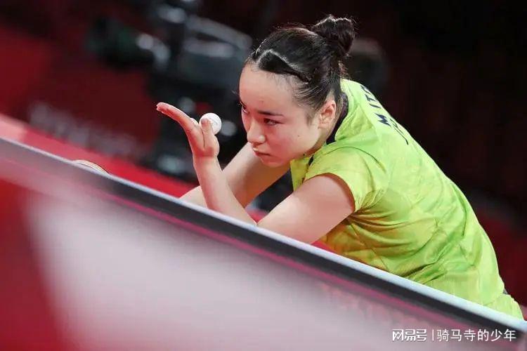 现出极强的 现出极强的